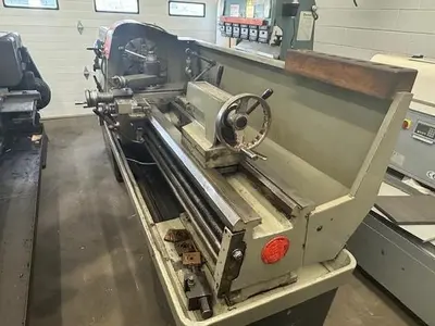USED 1978 COLCHESTER MARK II - 17"