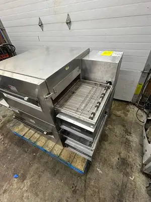 Lincoln 1116-080-A, Double Stack Gas Conveyor Pizza Oven  Fully Refurbished