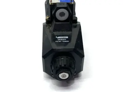 USED TOKIMEC SOLENOID HYDRAULIC DIRECTIONAL CONTROL VALVE