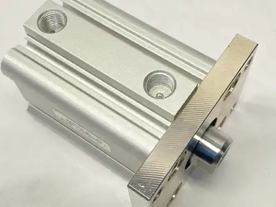 CDQ2F32-30DZ | SMC  Pneumatic Cylinder 32mm Bore 30mm Stroke - New Other