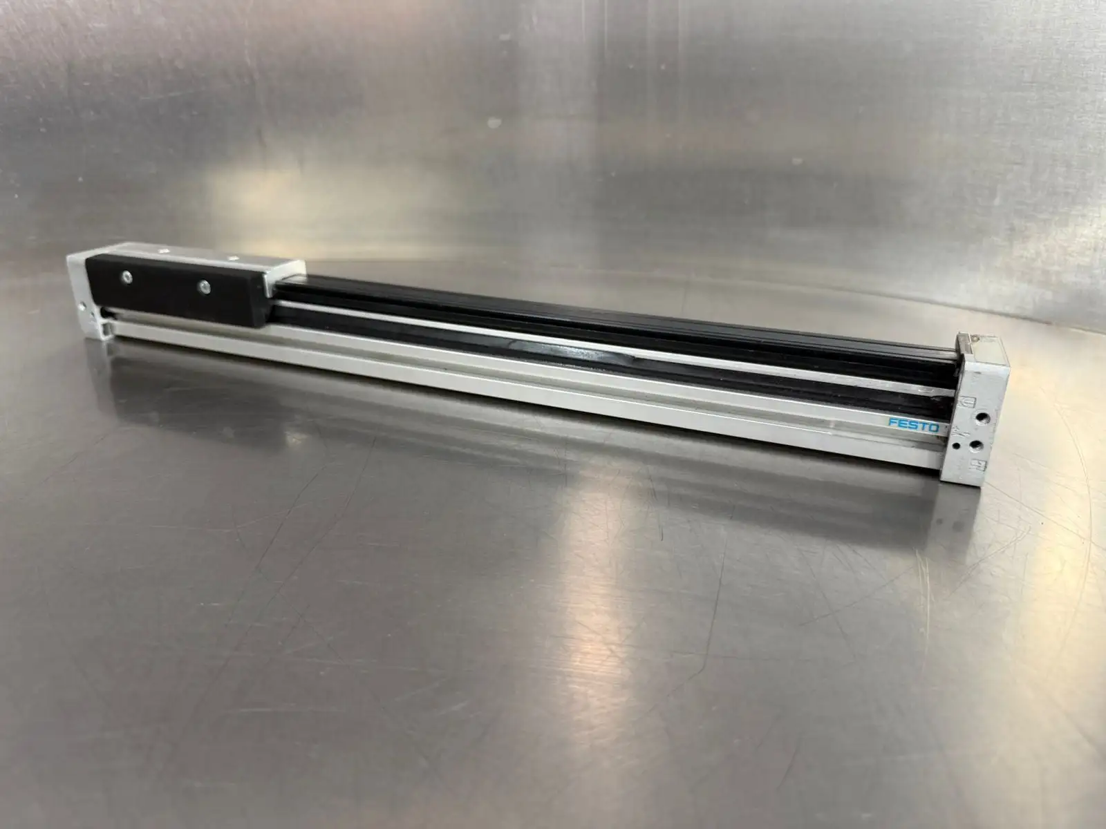 Festo DGC-18-320-G-PPV-A (2.6.5)
