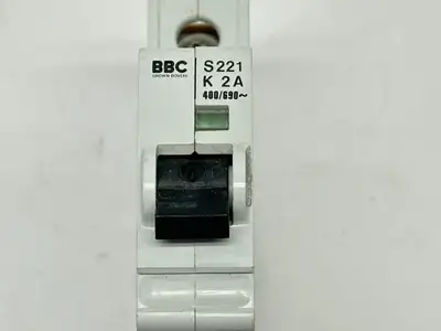 Used BBC S221K2A Circuit Breakers Michigan US | Maverick Industrial Sales #1453082