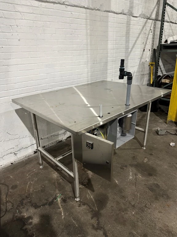 44" X 60" STAINLESS LAB BENCH