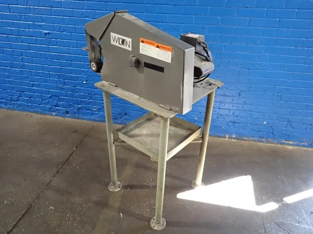 Used WILTON SQUARE WHEEL Belt Grinders Including Sanders Ohio US | HGR 24 #1150443