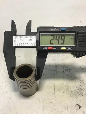 USED VICKERS 25-D10-30