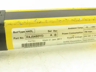 Allen Bradley 440L-P4J0480YD Light Curtain Guardmaster Receiver/Transmitter Set