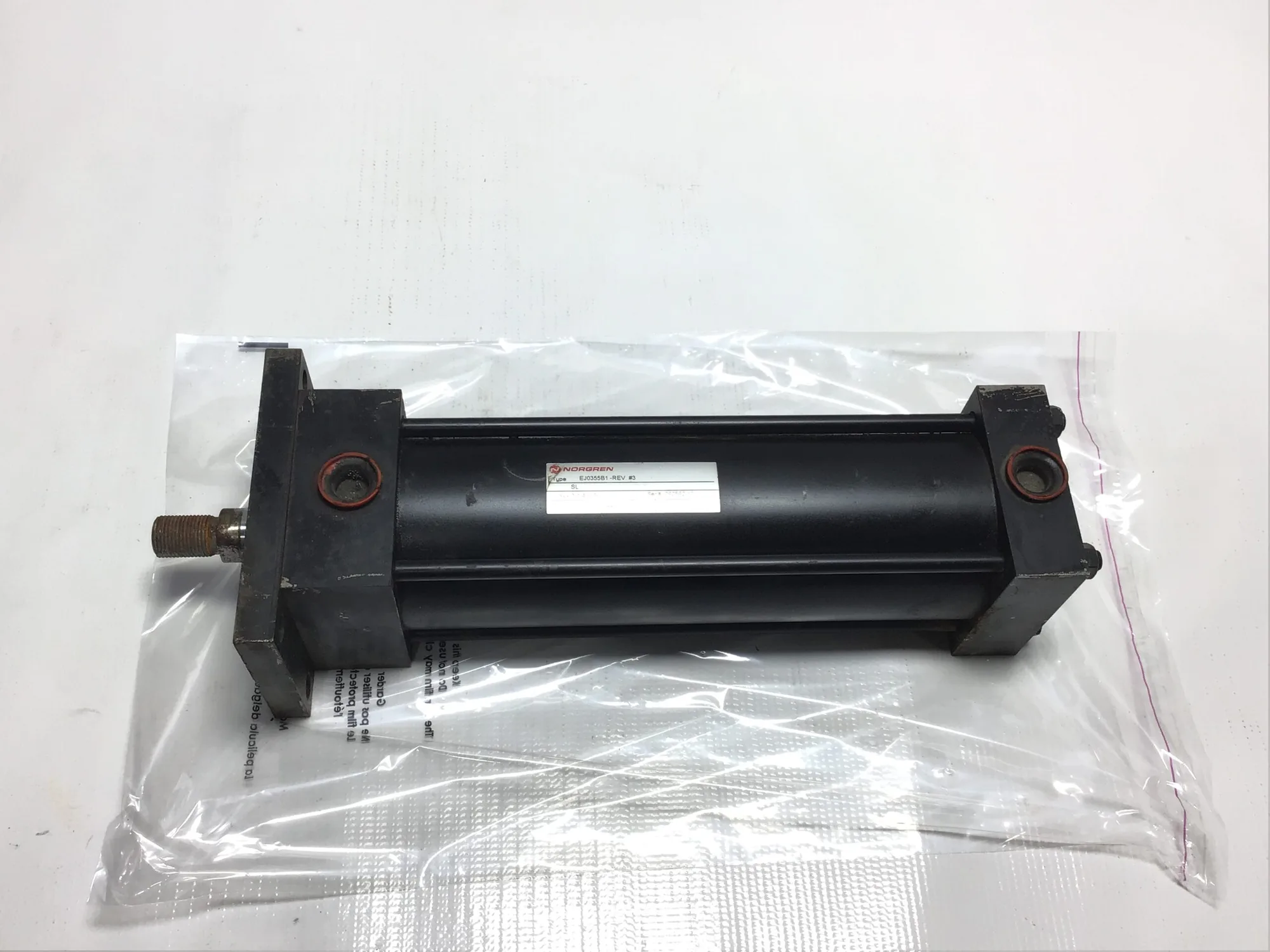 Norgren EJ0355B1-REV – M04-UM Pneumatic Air Cylinder 2 1/4 X 8 Max PSI 250