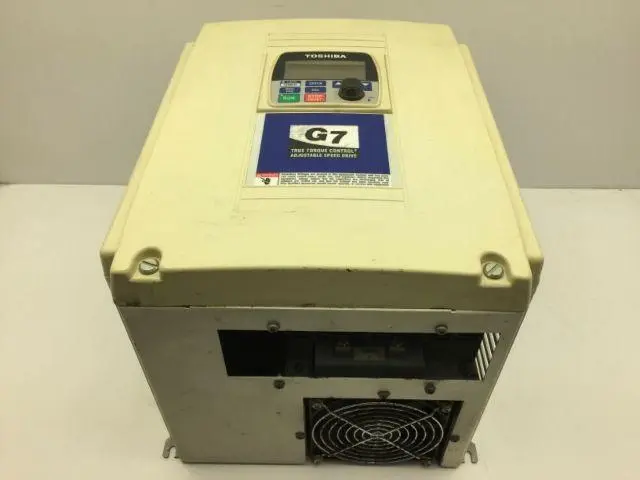 Toshiba VT130G7U4330-1 Transistor Inverter 560V 3 Phase (Read Description)