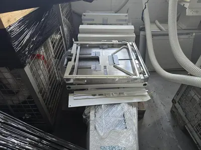 USED SIEMENS COMPLETE X-RAY ACCIDENT INVESTIGATION WORKSTATION WITH MEDICAL EQUIPMENT LOT