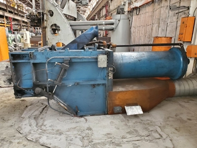 Farrel F270 Pneumatic Hopper