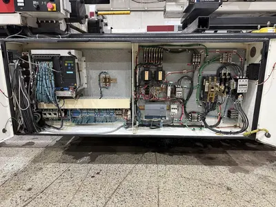 USED 1999 FERROMATIK MILACRON MT310-22