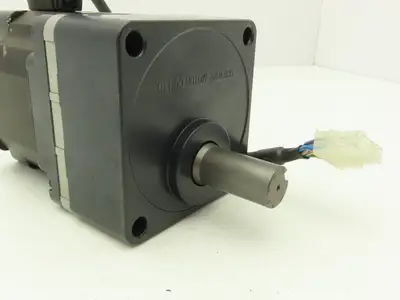 Oriental Motor GFB5G20 Vexta Gearmotor Brushless DC 120W 20:1 Gearhead Reducer