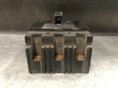USED SQUARE D 999370