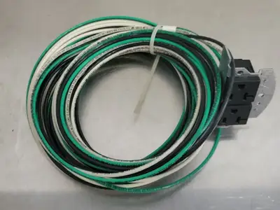 NEW WIREMOLD RC4REC2-25