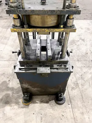 7 TON AIRAM PNEUMATIC AIR CUT OFF PRESS: STOCK #21100