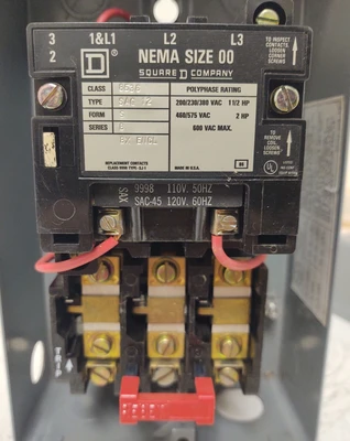 USED Square D 8536SAG12V03
