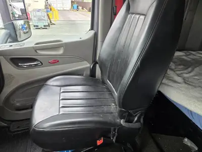USED 2020 PETERBILT 567