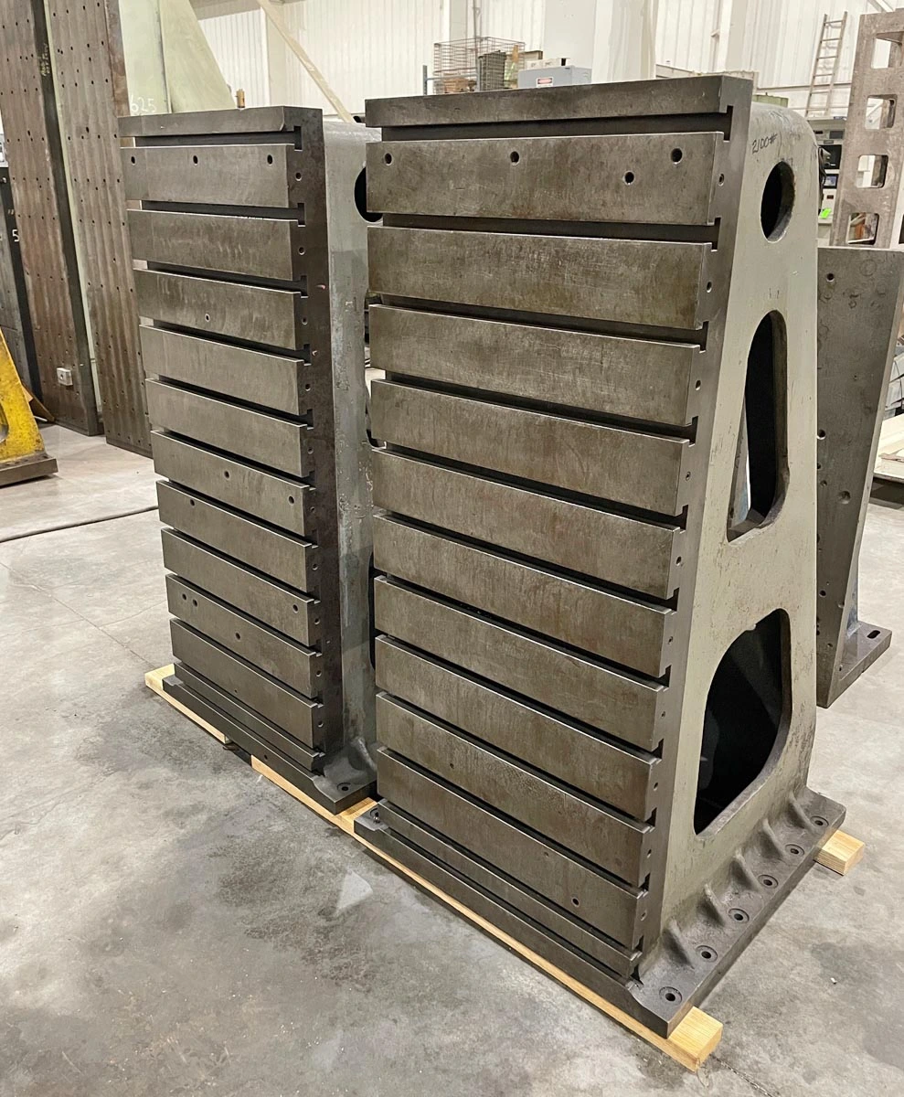 57″ X 24″ DEVLIEG 4-PIECE CAST IRON T-SLOTTED ANGLE BLOCK SET