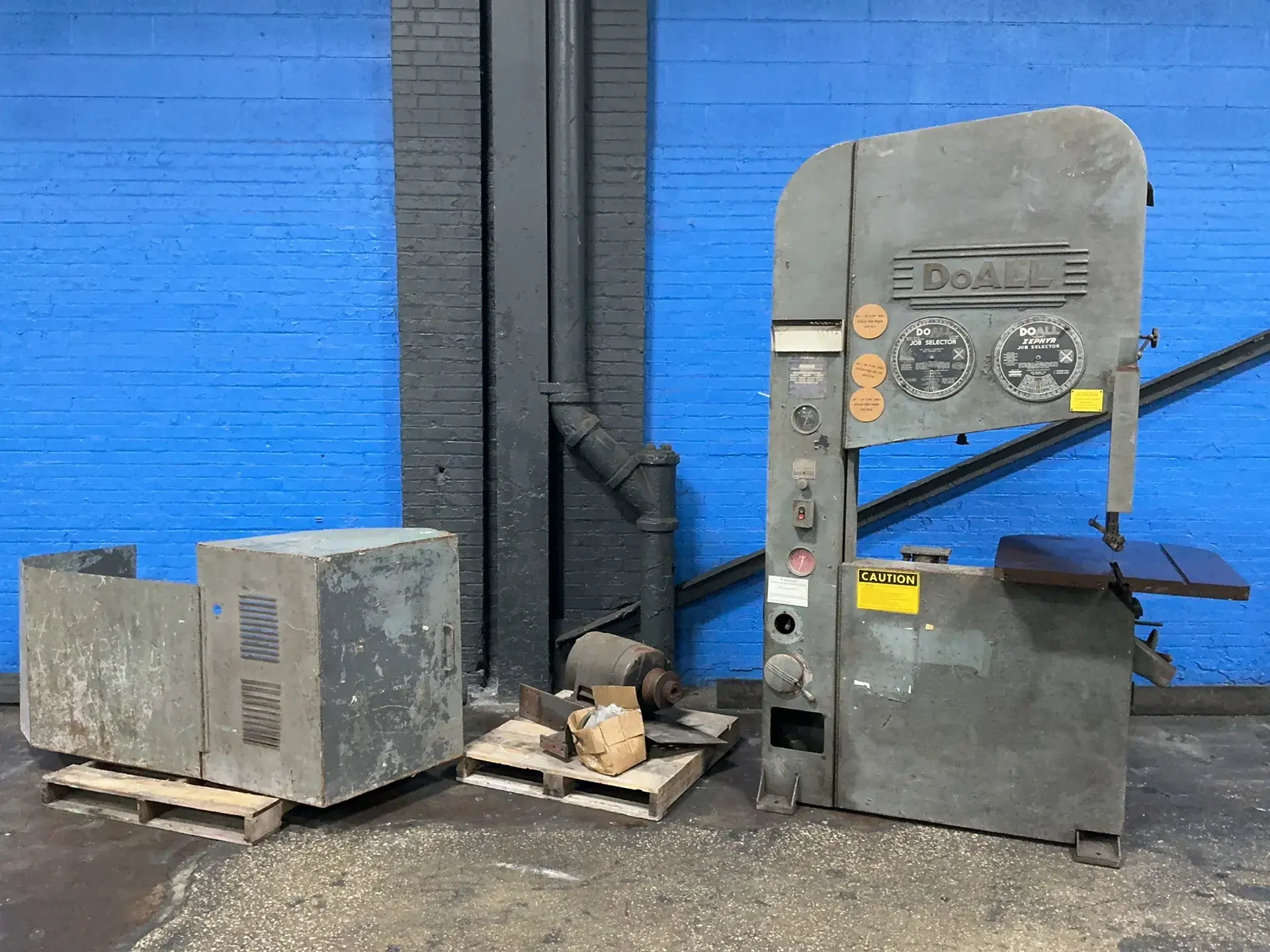 Used DOALL 36W Vertical Band Saws Ohio US | HGR 24 #1545775