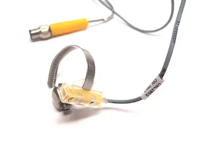 USED TURCK MAGNETIC INDUCTIVE FIELD SENSOR W/ CLAMP