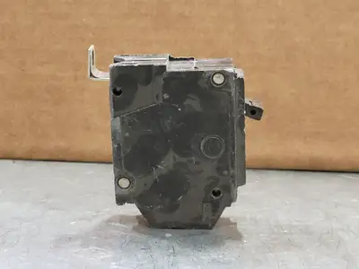 Used GENERAL ELECTRIC THQB115 Switchgears British Columbia CA | Lenmark #243303