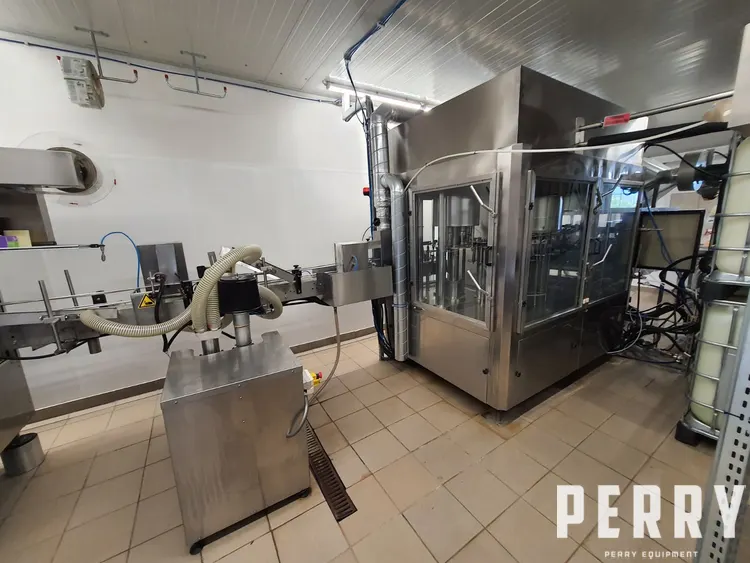 _UNKNOWN_ 2500 Bottles / Hour Filling Line Beverage | Perry Equipment