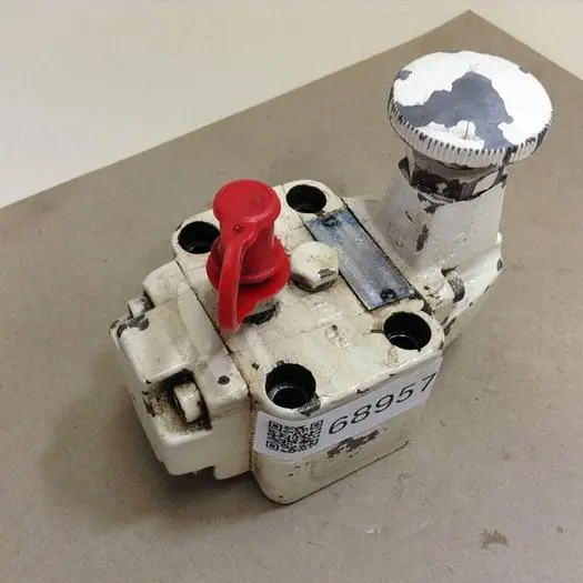 Used VICKERS XG033F22 Valves/Fittings Michigan US | Ideal Machinery #704164