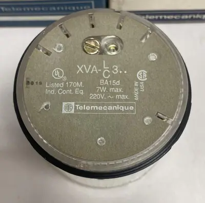 New | in-Stock TELEMECANIQUE XVAC371 Lighting Ohio US | Surplus Asset Holdings #1234943