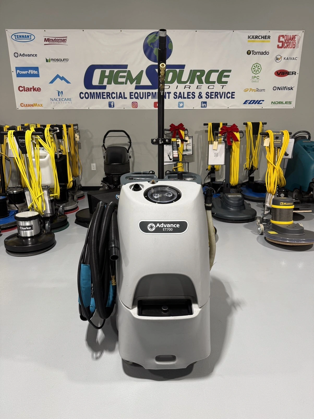 Advance ET700 Carpet Extractor Refurbished