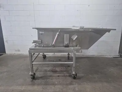 Self-Dumping 200 Gallon Hopper