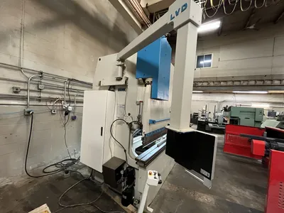 1993 LVD 190/10 PPE Press Brakes | Bud's Equipment Sales (4)