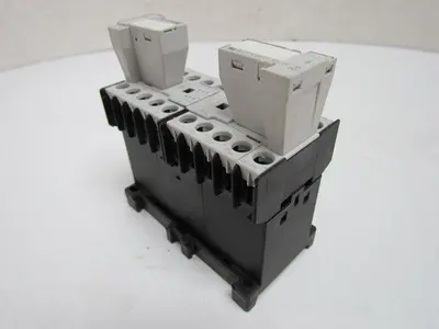 Siemens 3TD2000-1BB4 3tX4490-3A Contactor 9 Amp 3 Pole Reversing 24VDC Coil