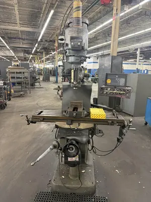 2 HP BRIDGEPORT SERIES I VERTICAL RAM TYPE KNEE MILL, WITH DRO, POWER FEEDS & DRAW BAR: YOBRO #25295