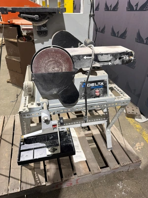 USED DELTA BS220LS