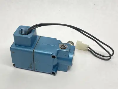 USED MAC VALVES SOLENOID VALVE 24VDC 8.5W