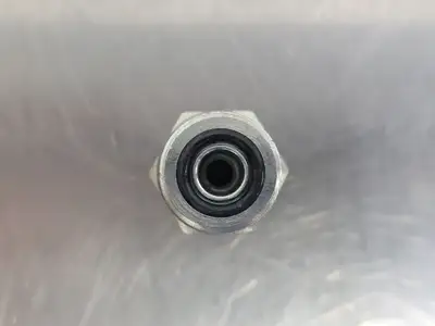 Hydraulic Adapter M-06 ORFS X M-04 ORB 3/8" x 1/4" (Bag of 4)