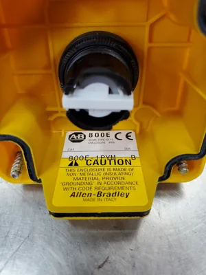 Allen Bradley 800E-1PYM Ser. B E-STOP Module. 4E-21