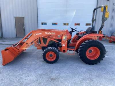 USED 2024 Kubota LA526