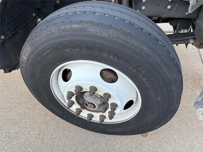 Used 2022 ISUZU "FTR" VAN BODY TRUCK - DIESEL (2022) Box trucks Texas US | MachineryMax #1488294