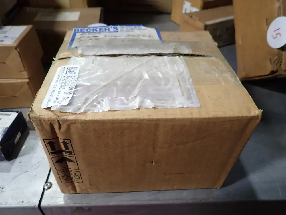 NEW SCHNEIDER ELECTRIC 2H11C03B