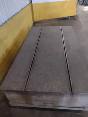 108" X 60" X 18 GREY GRANIT 2 LIP T-SLOTTED SURFACE PLATE: STOCK 17377