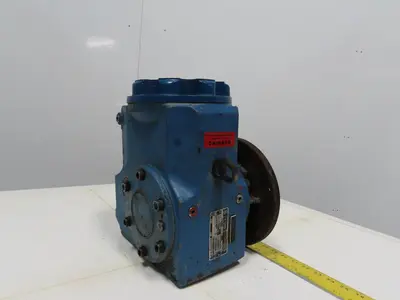 Sew KF76DT100L8/4 75.56:1 Ratio 11-22.5RPM 1.2/2.5 Gear Reducer