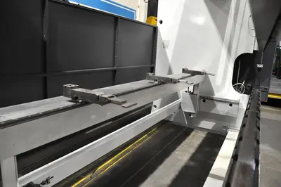 USED LVD PPEC 220 TON X 4200 MM CNC