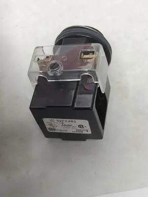 New | in-Stock SIEMENS 52PX4B2 Miscellaneous Equipment (Electrical & Power) Ohio US | Surplus Asset Holdings #1239722