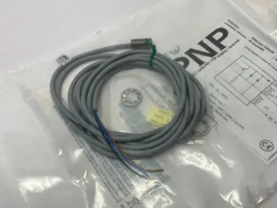 New | in-Stock Micro Detectors PE6/CP-1A Proximity Sensors Michigan US | Maverick Industrial Sales #1454208