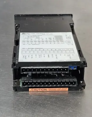 RED LION CONTROLS IMI04109 Digital Panel Meter (BIN531)