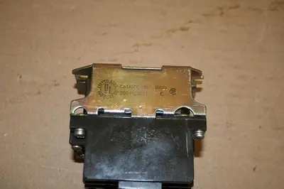 USED ALLEN BRADLEY 700-N200A1 SER C
