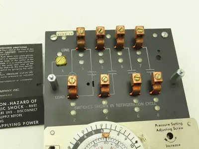 AMF Paragon Electric 8608-20B Time Defrost Control 36-110 PSI