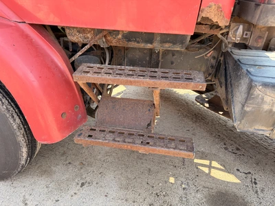Used 1998 FORD L8513 4X2 Cab Chassis trucks Michigan US | Miedema Asset Management Group #1340395