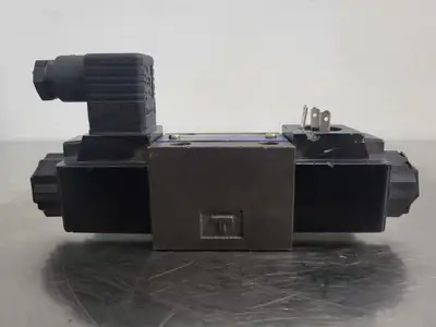 NEW YUKEN DSG-01-3C3-A120-N-6090